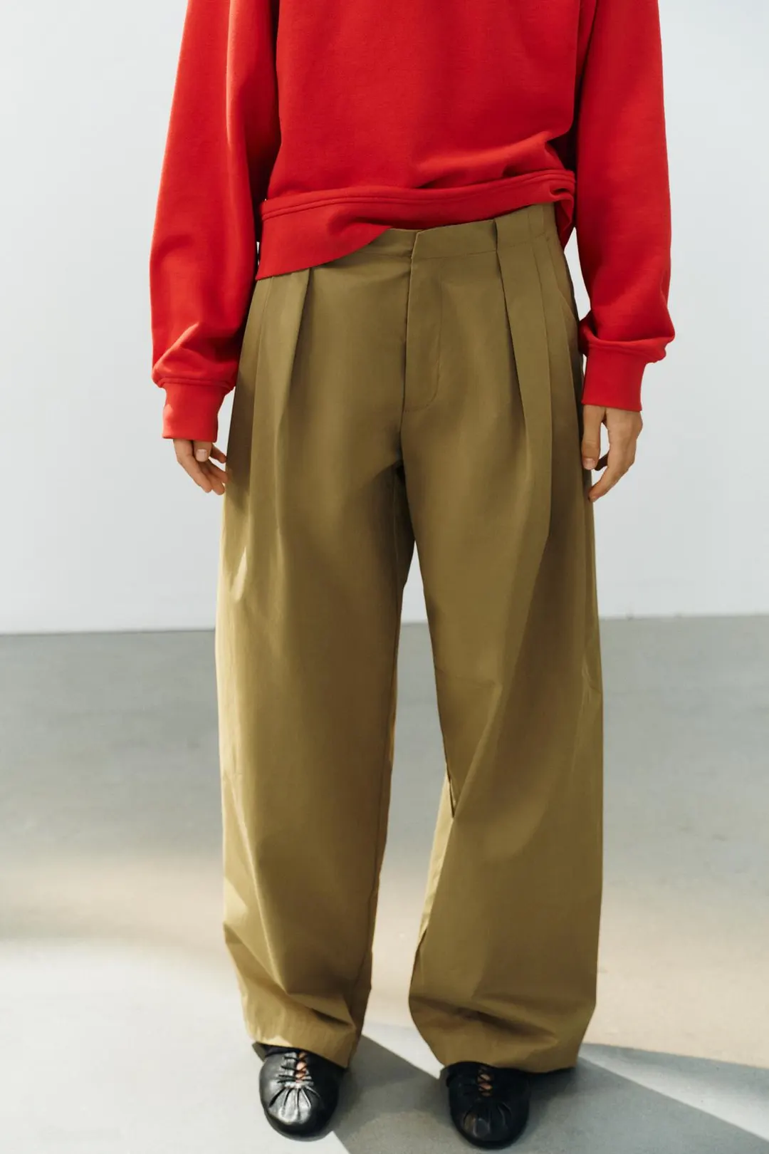 Широкие брюки со складками, Zara