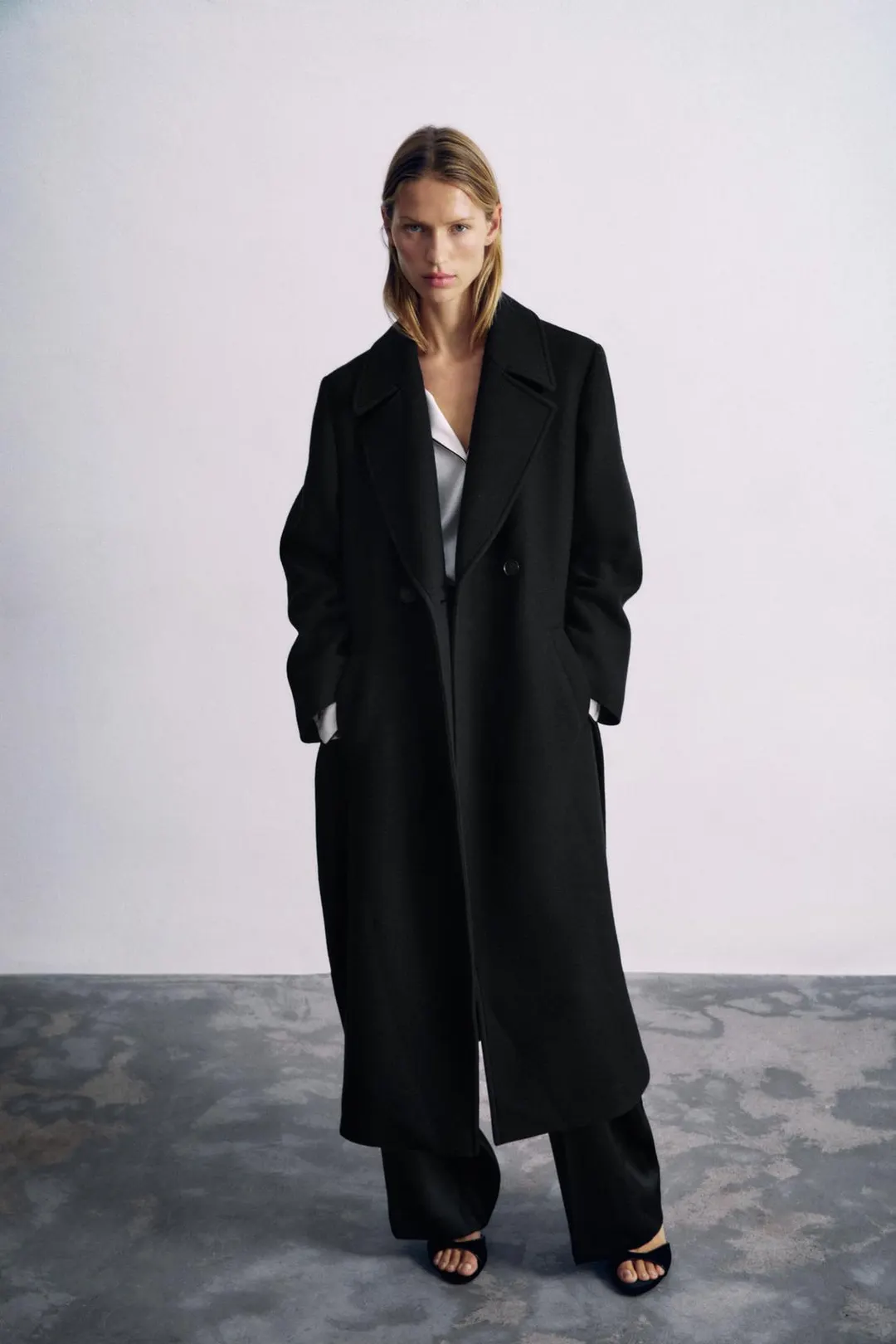 Пальто длинное из смесовой шерсти с поясом, Zara