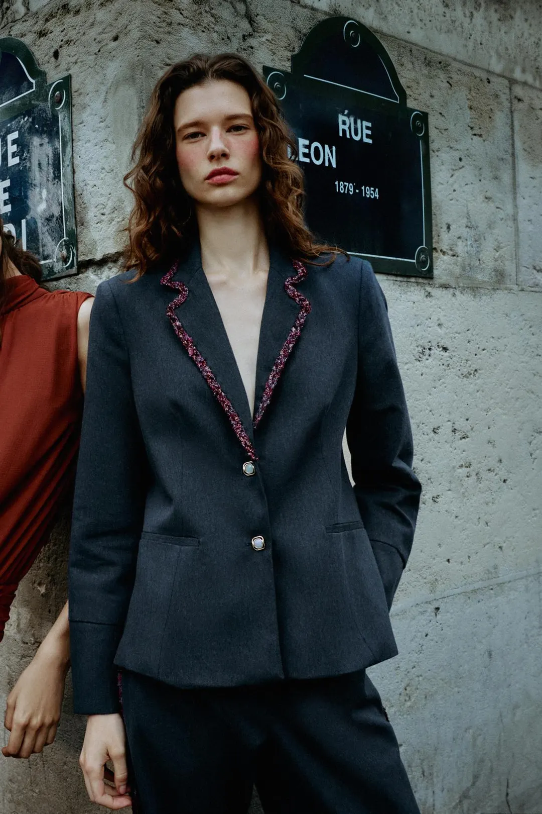 Блейзер прямого кроя с отделкой тесьмой, Zara