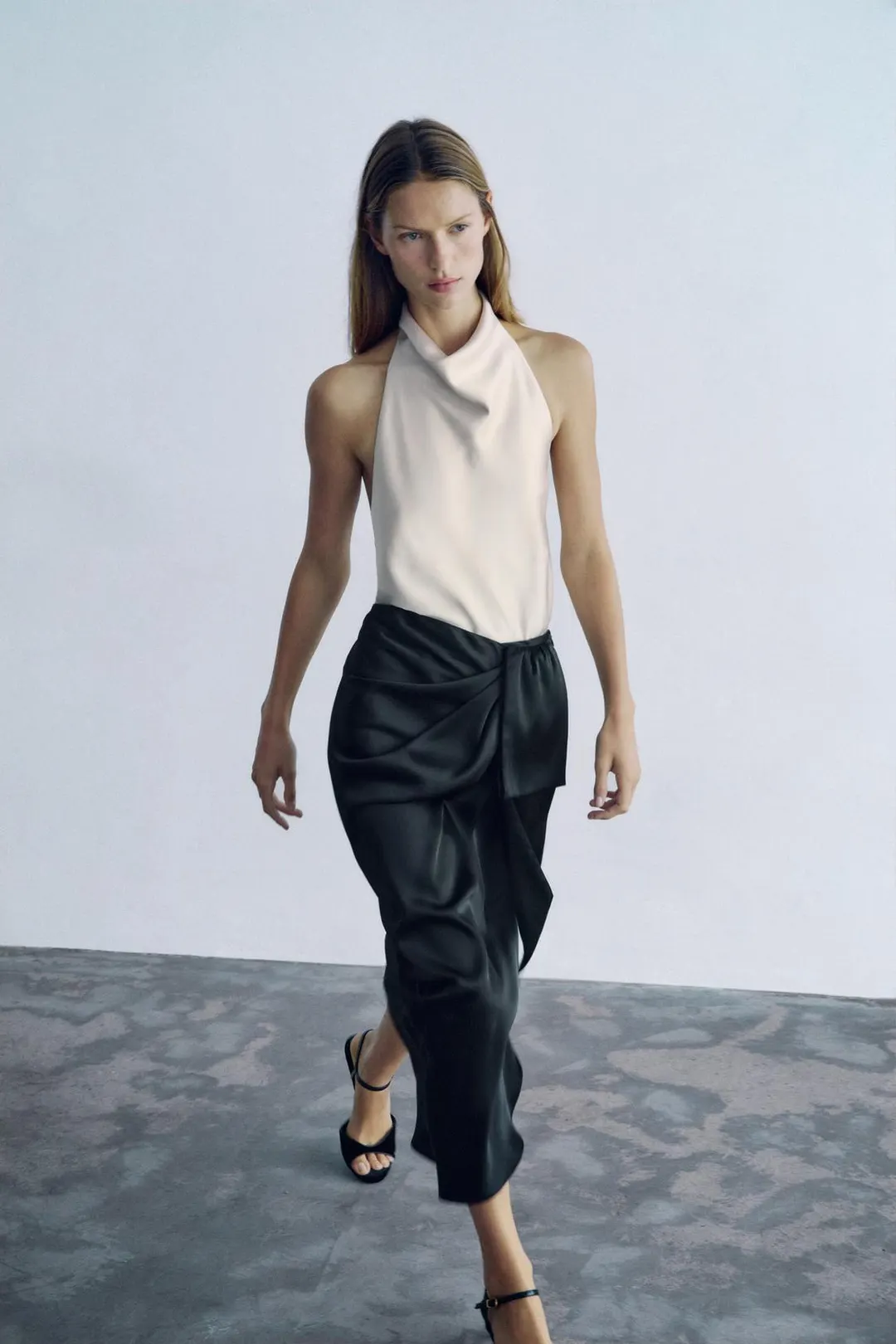 Босоножки фактурные на каблуке, Zara