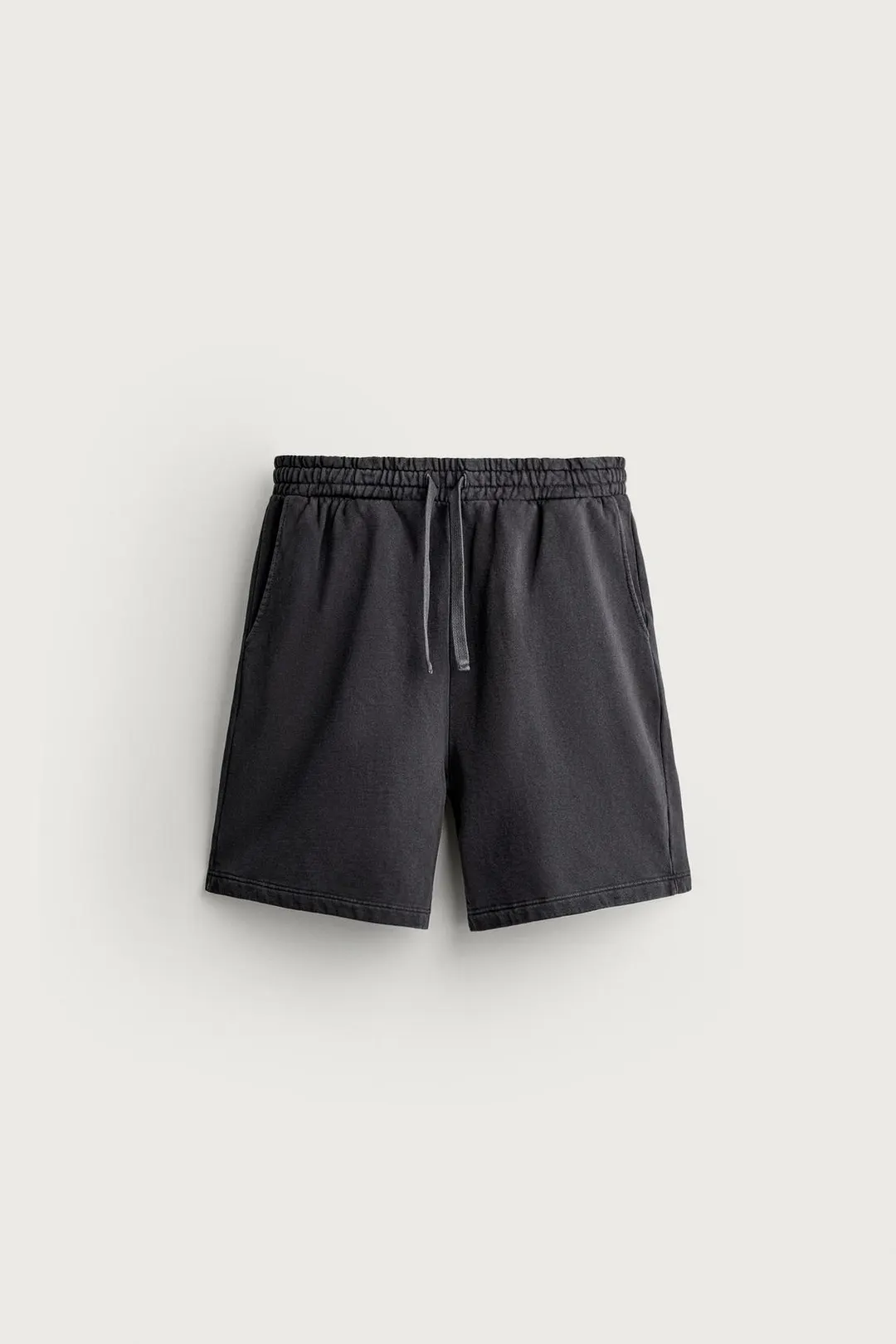 Шорты-бермуды джоггеры базовые с эффектом выцветания, Zara