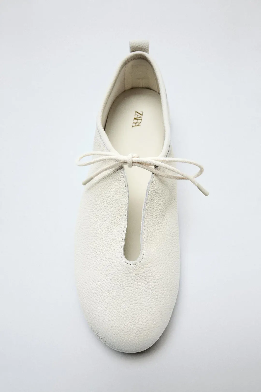 Кожаные балетки, Zara
