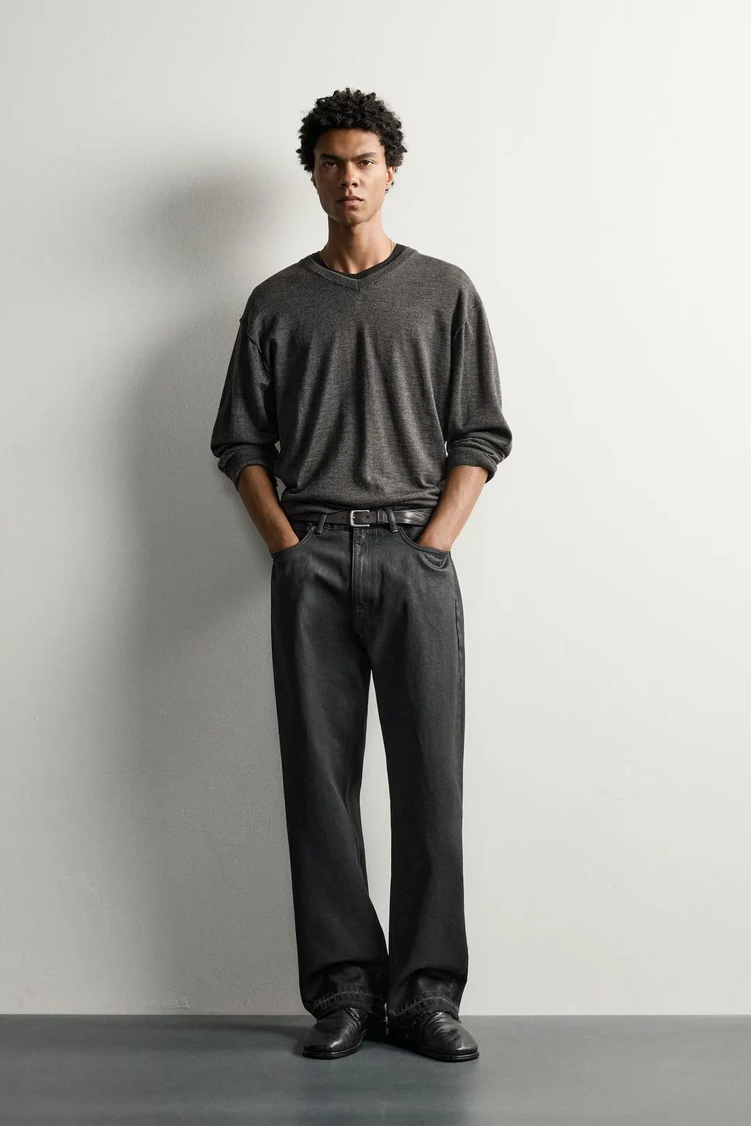 Джинсы свободного кроя с вощеным эффектом, Zara