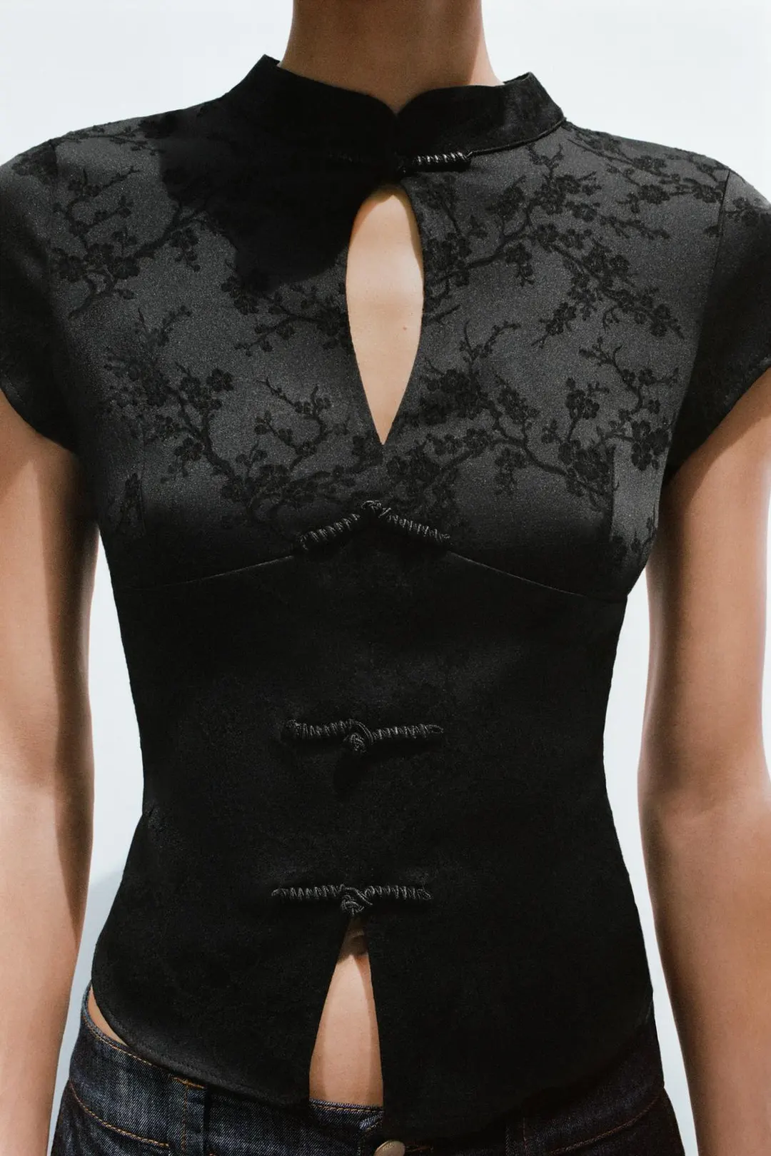 Жаккардовый топ с застежкой на навесные петли, Zara