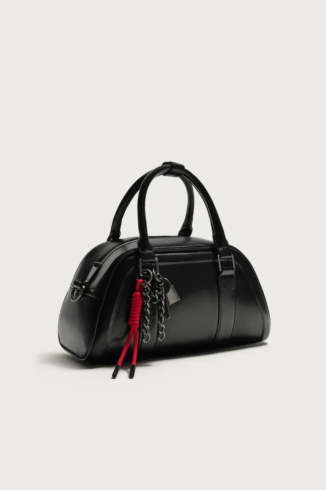 Сумка с подвеской, Zara