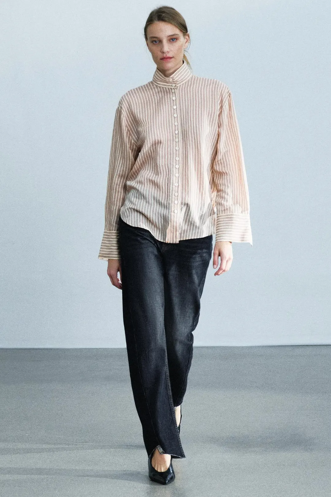 Рубашка в полоску с высоким воротником ZW Collection, Zara
