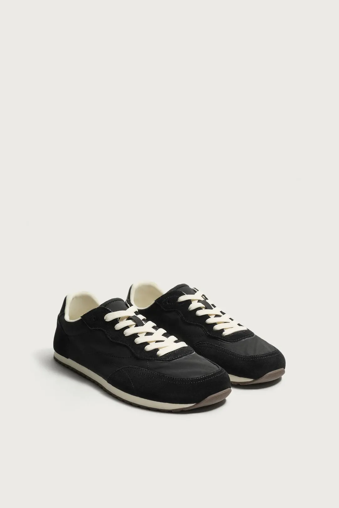 Барефут-кроссовки, Zara