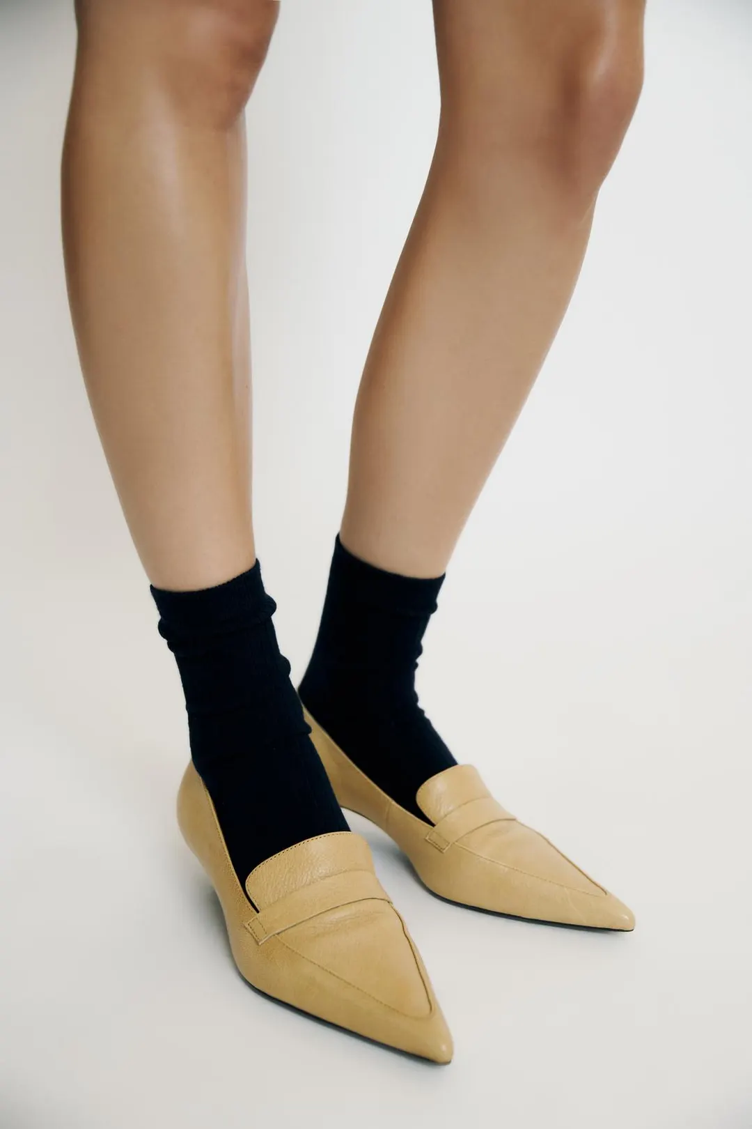 Кожаные лоферы на каблуке, Zara