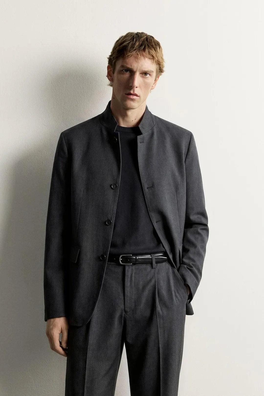 Костюмный пиджак стандартного кроя с воротником-стойкой, Zara