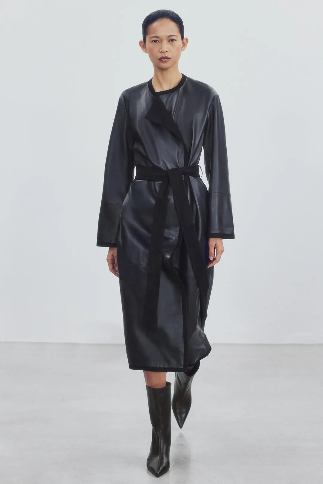 Кожаные ботильоны на каблуке, Zara