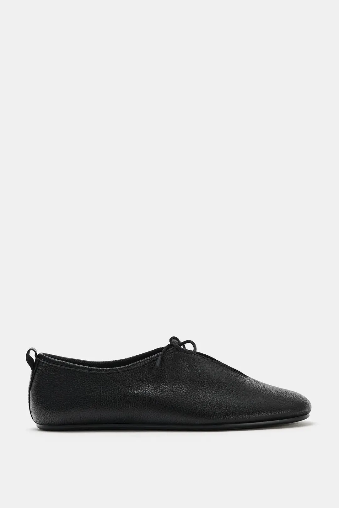 Кожаные балетки, Zara