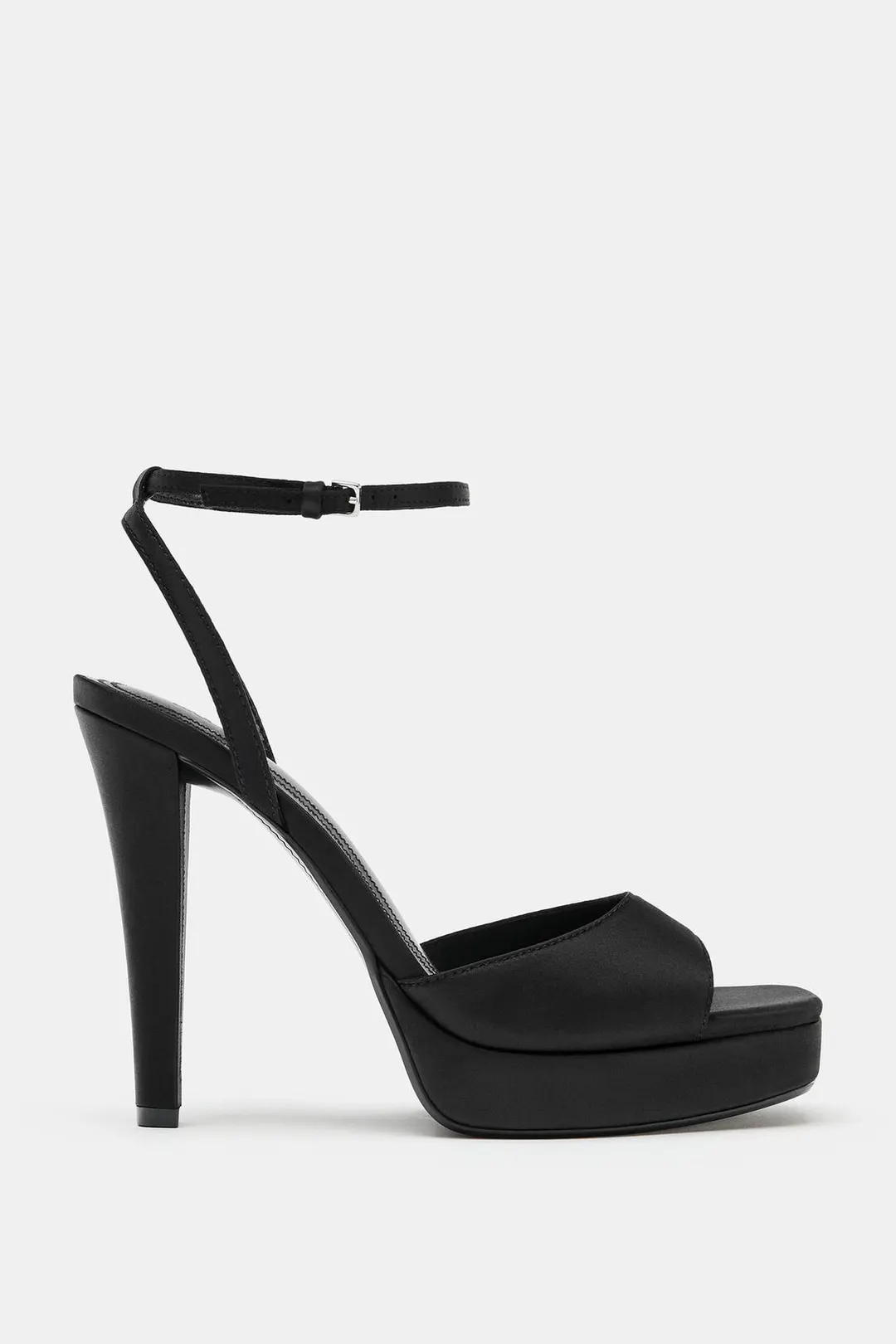 Босоножки на платформе с эффектом сатина, Zara