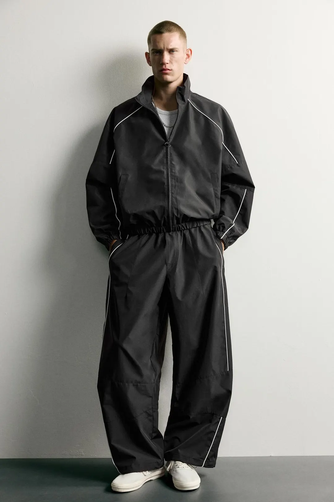Куртка из водоотталкивающей технической ткани с контрастными деталями, Zara