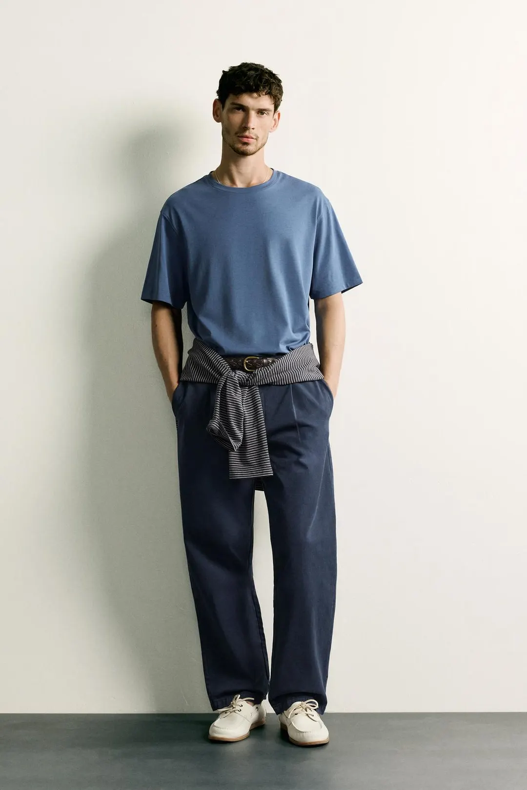Брюки чинос прямого кроя со складками, Zara