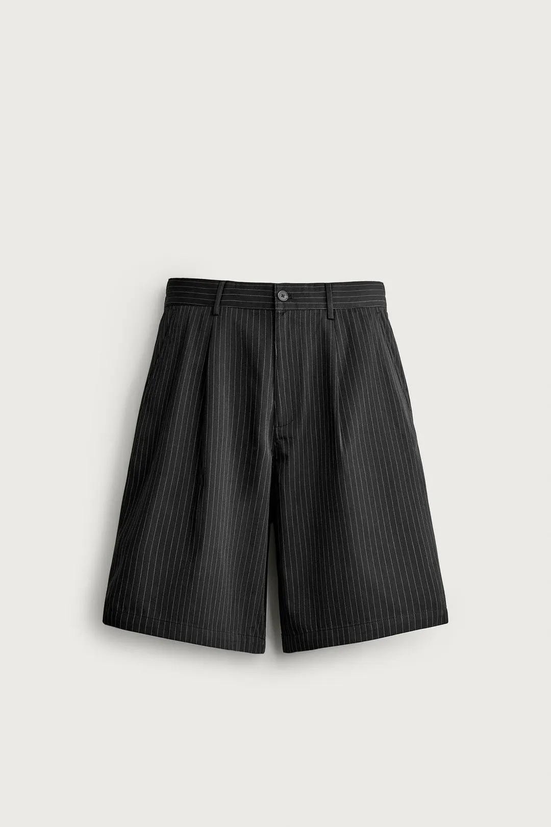 Шорты-бермуды свободного кроя в тонкую полоску, Zara