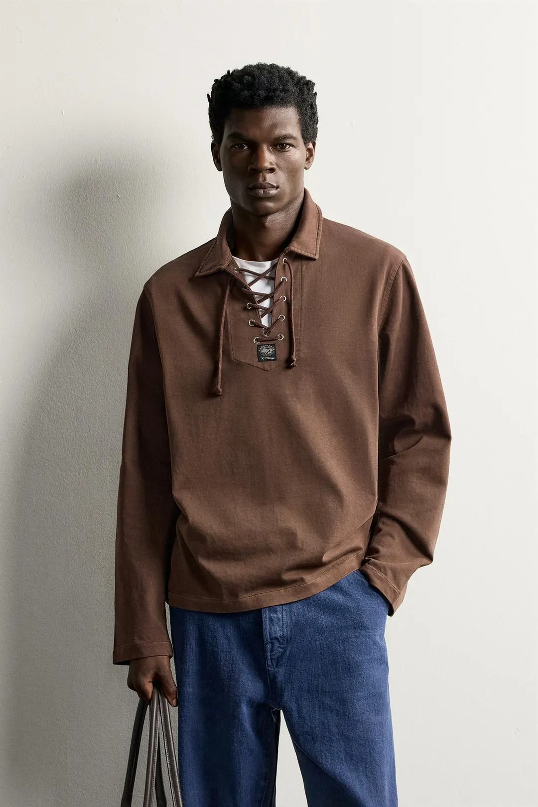 Поло с эффектом стирки и шнуровкой, Zara