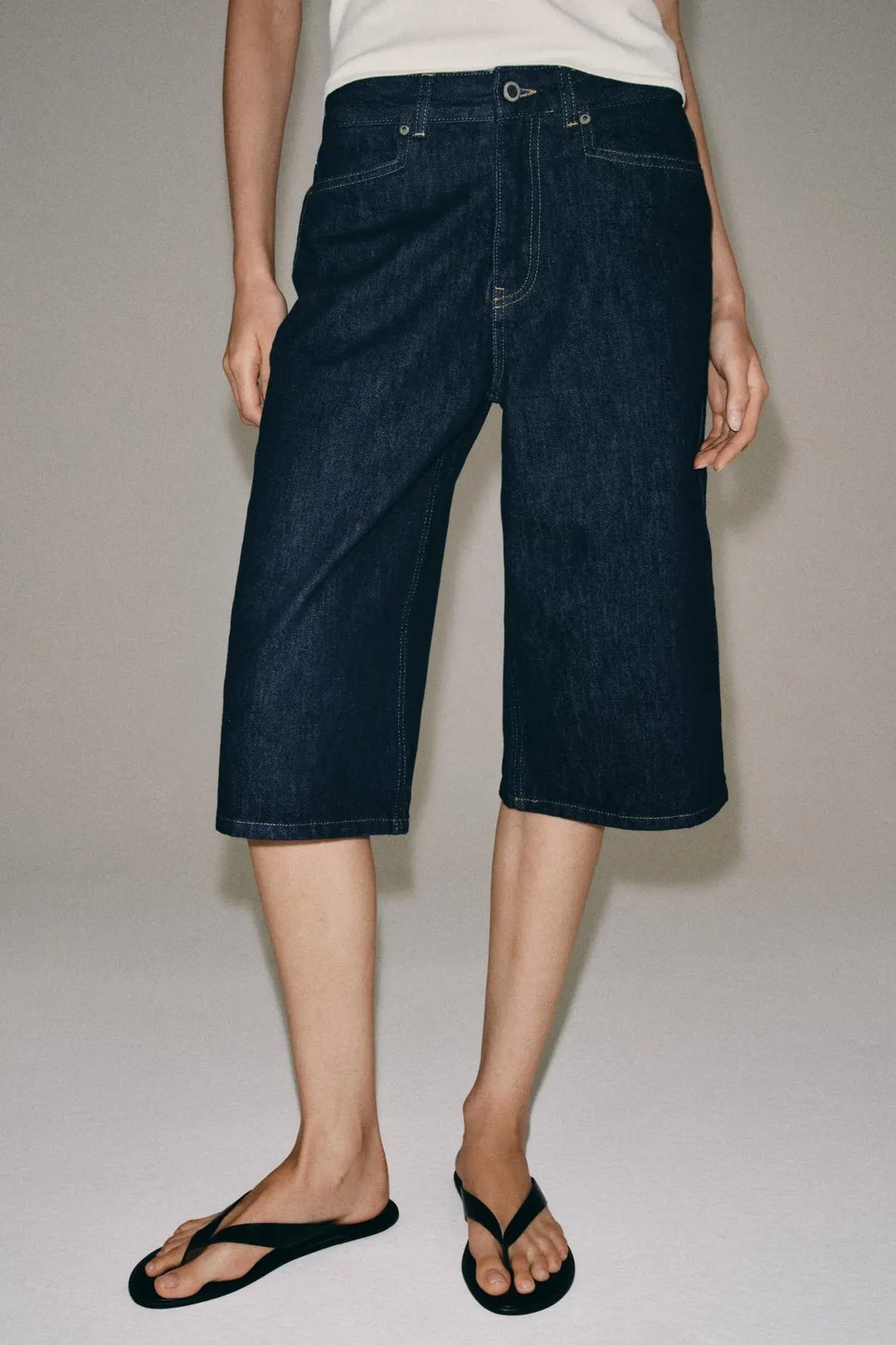 Джинсовые бермуды ZW Collection со средней посадкой, Zara