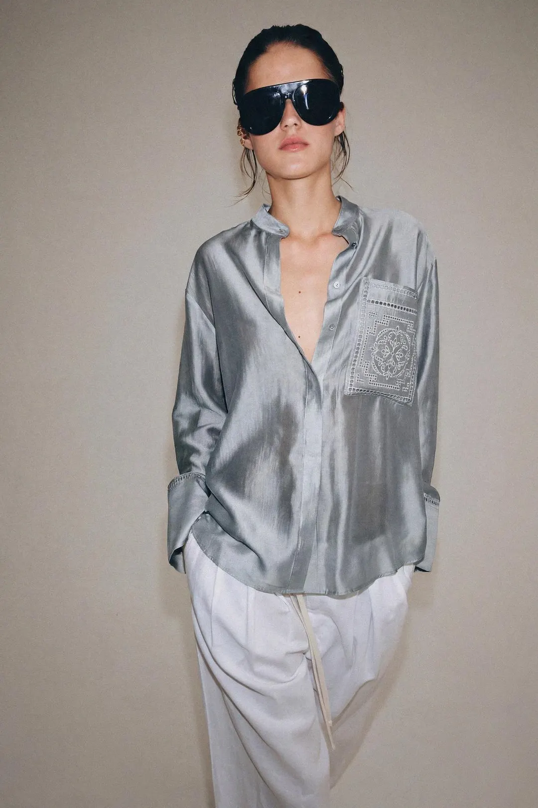 Рубашка с вышитым карманом ZW Collection, Zara