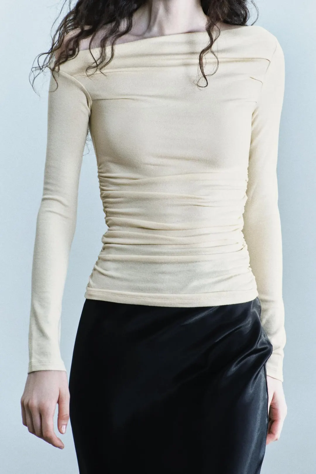 Асимметричный топ с драпировкой, Zara