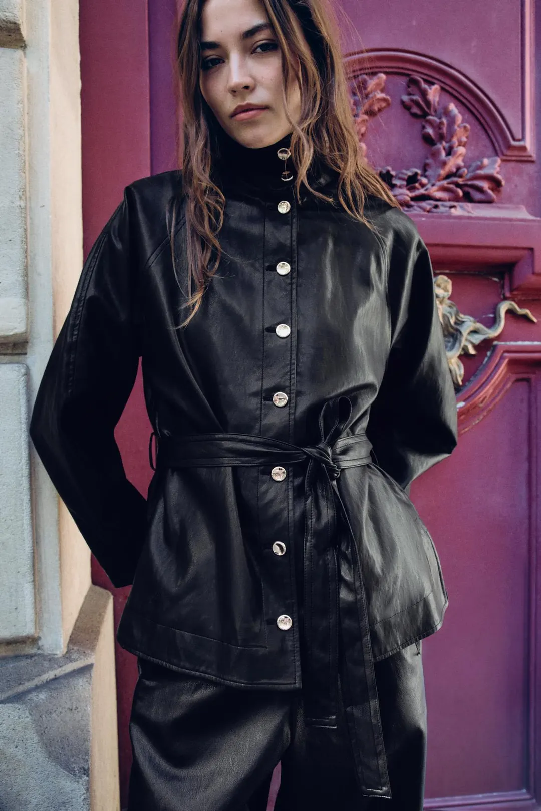 Куртка под кожу с поясом, Zara