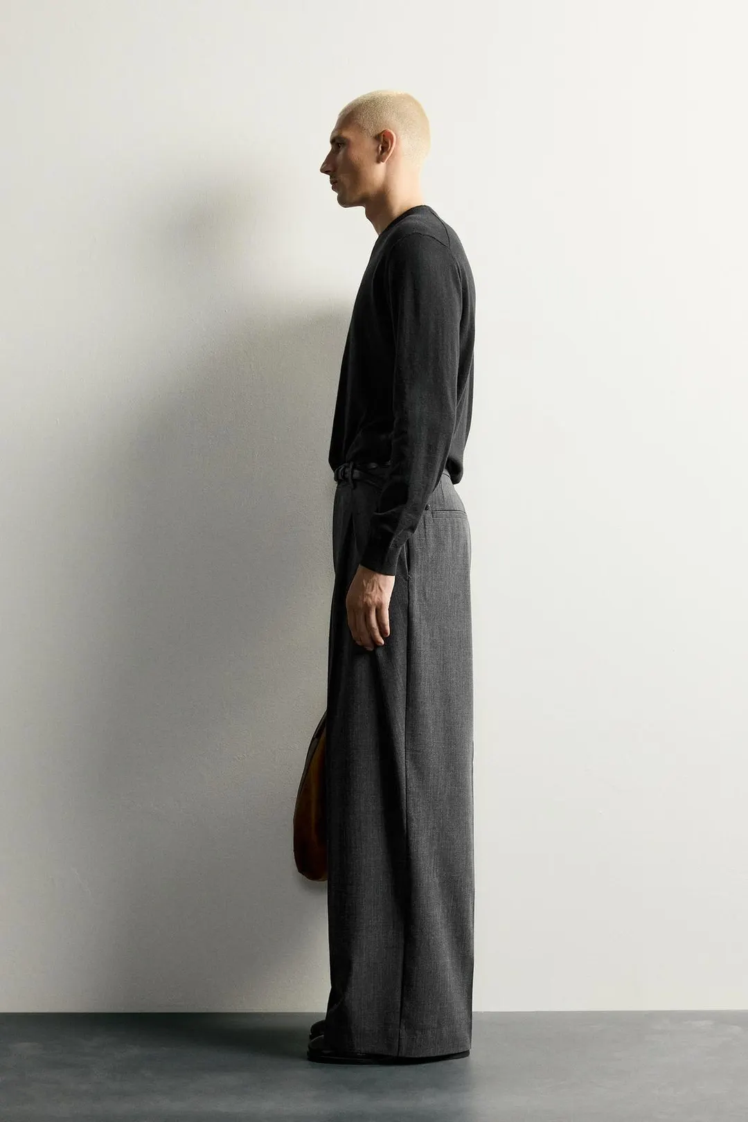 Брюки свободного кроя со складками, Zara