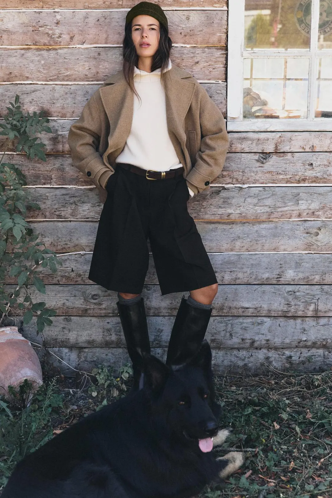 Удлиненные бермуды со складками, Zara