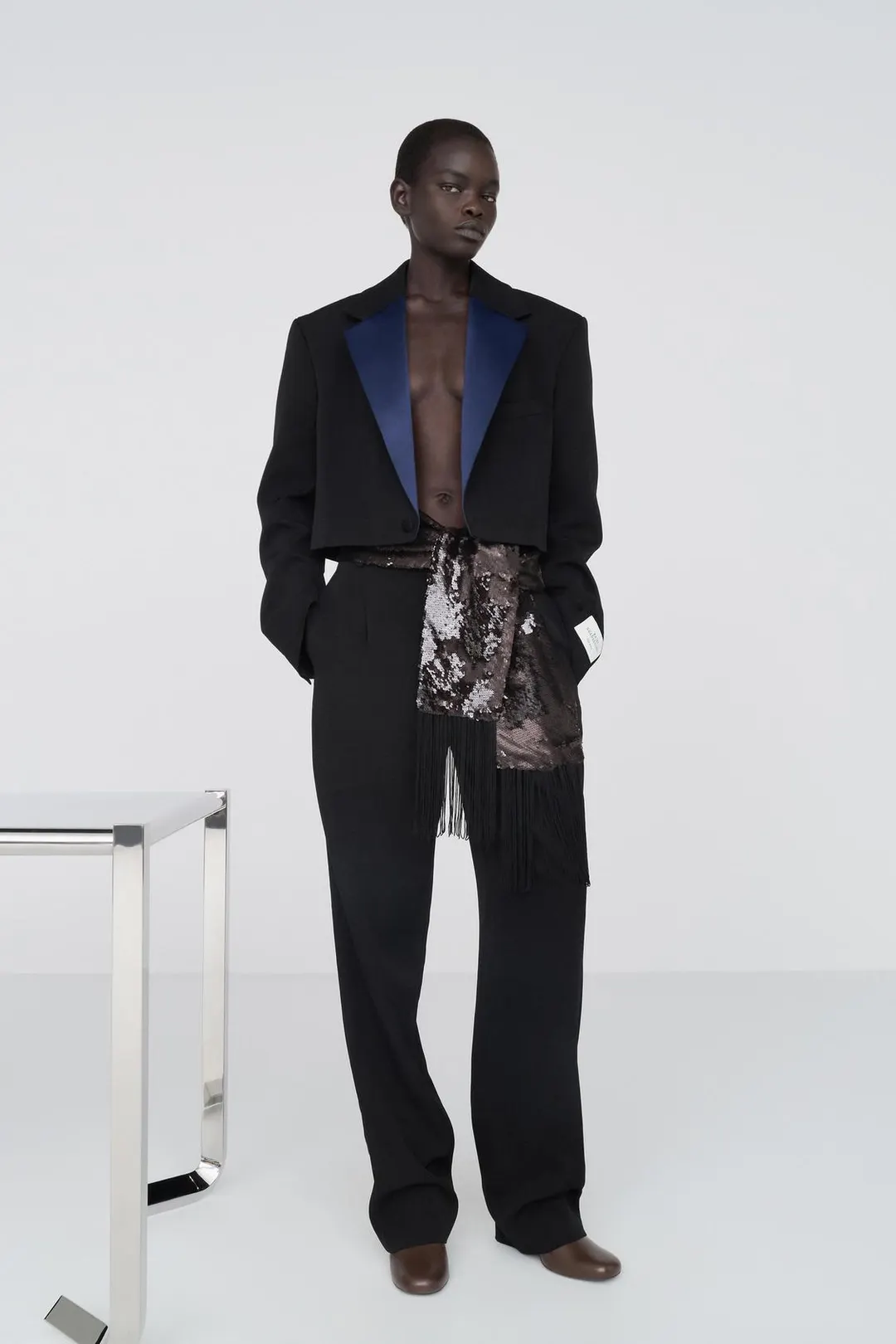 Костюмные брюки в стиле смокинга из 100% шерсти, Zara