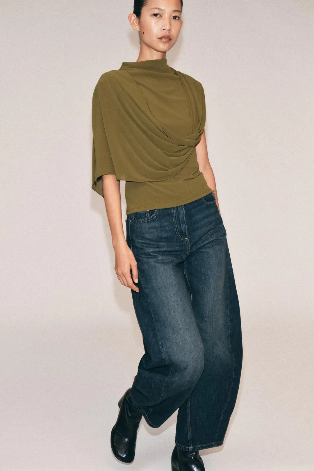Топ асимметричного кроя с драпировкой, Zara