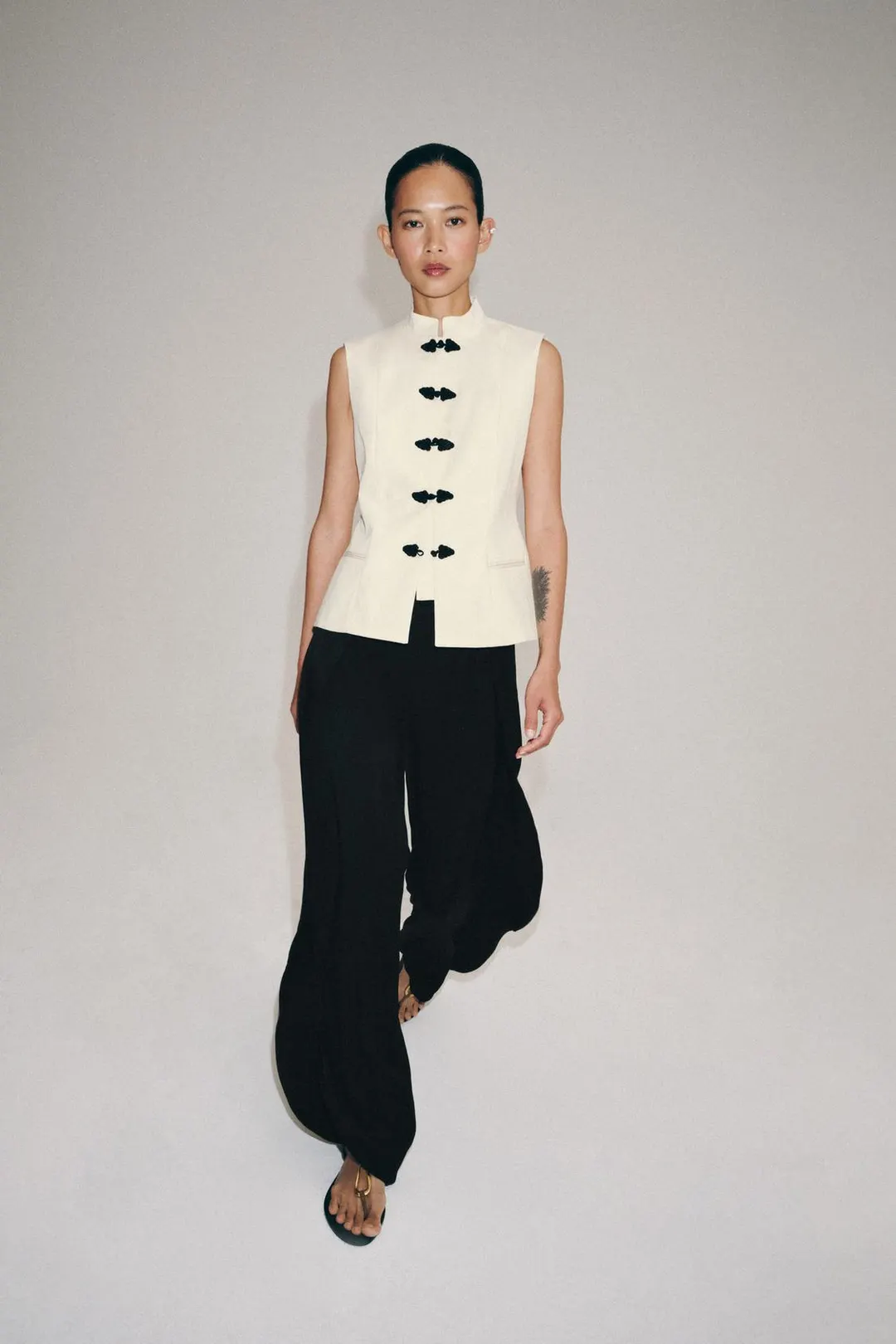 Жилет приталенный ZW Collection, Zara