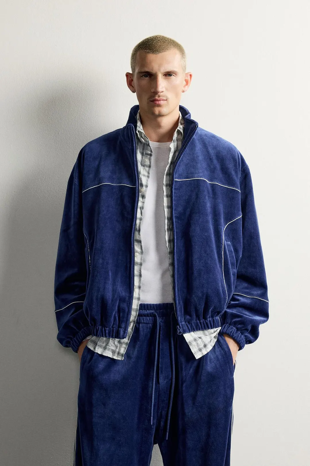 Олимпийка из велюра в стиле ретро, Zara