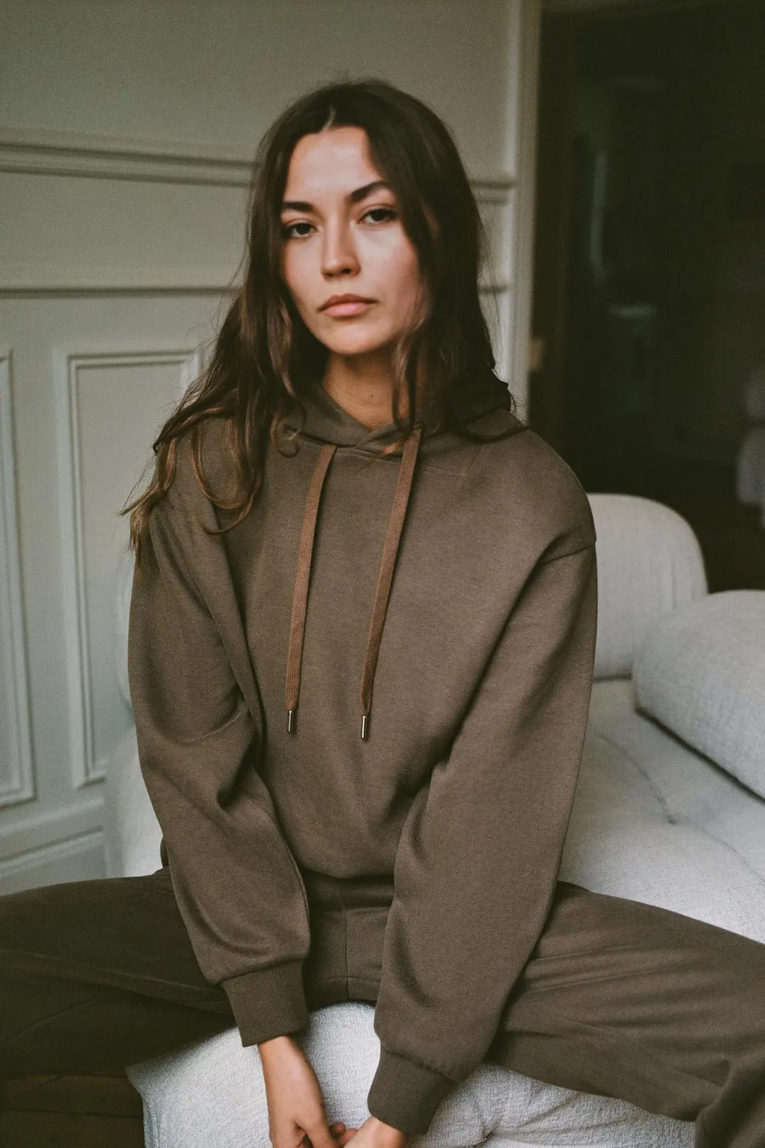 Базовые брюки с отворотами, Zara