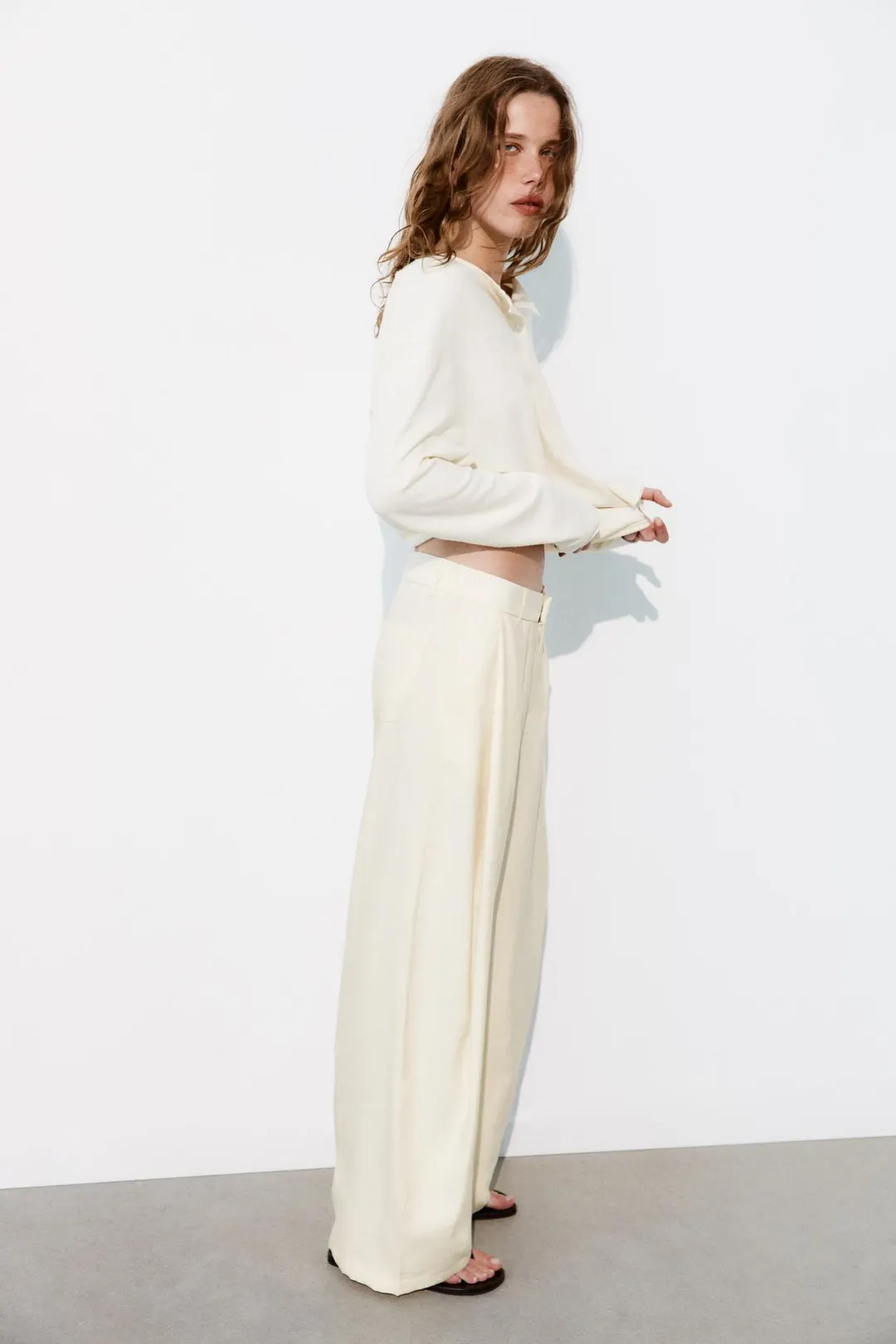 Струящиеся брюки со складками, Zara