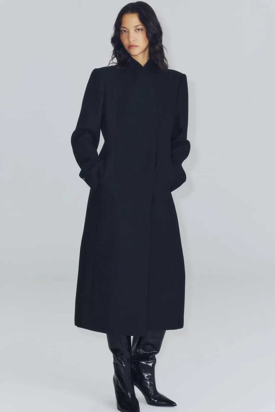 Приталенное пальто ZW Collection, Zara