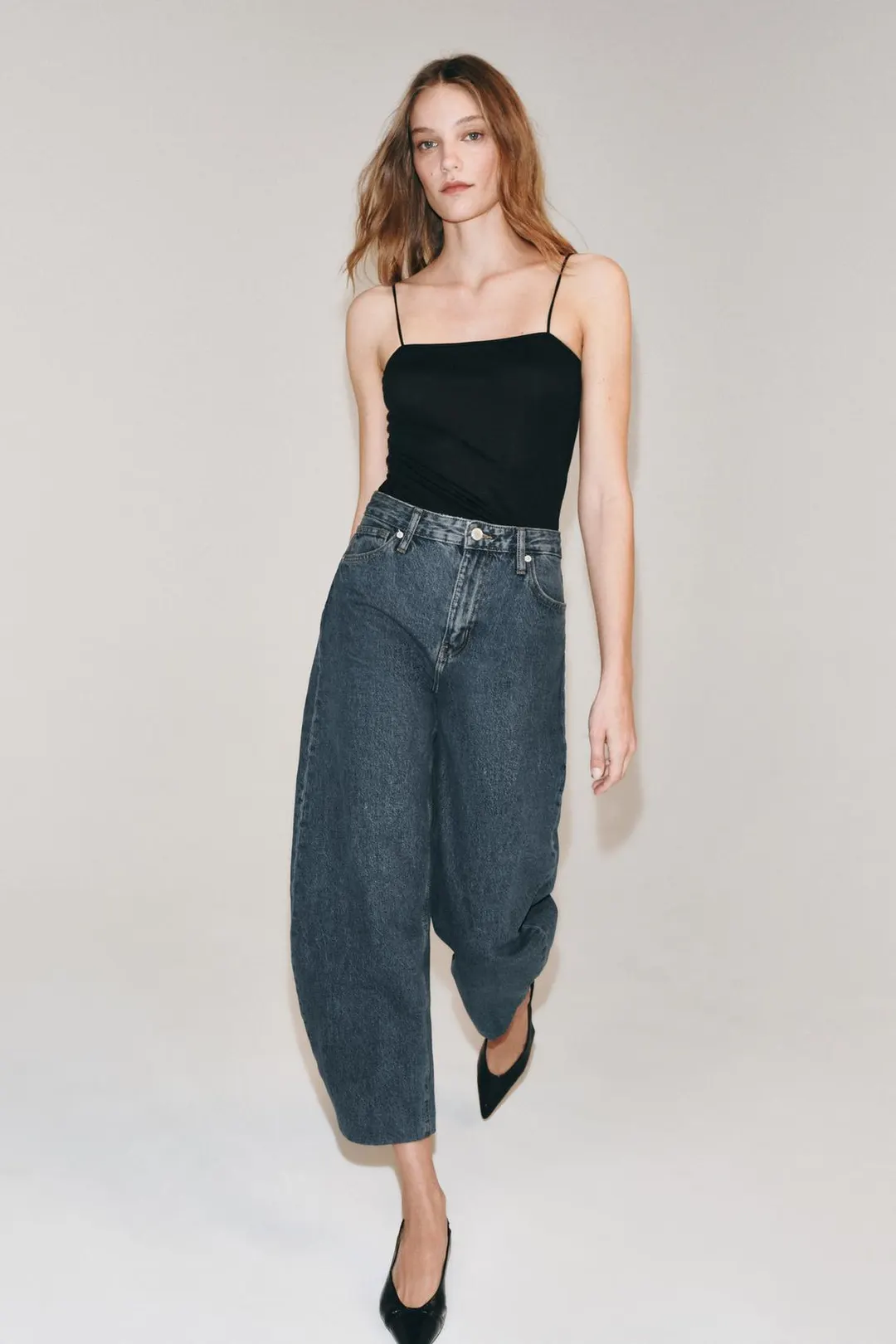 Джинсы ZW Collection зауженного книзу кроя с высокой посадкой, Zara