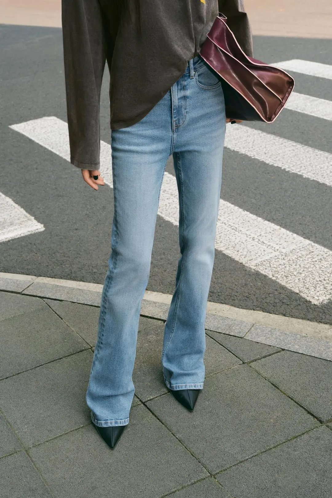 Джинсы клеш с высокой посадкой Z1975, Zara