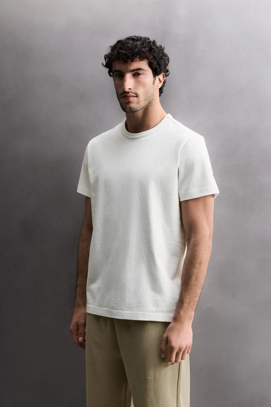 Футболка из плотной ткани свободного кроя, Zara