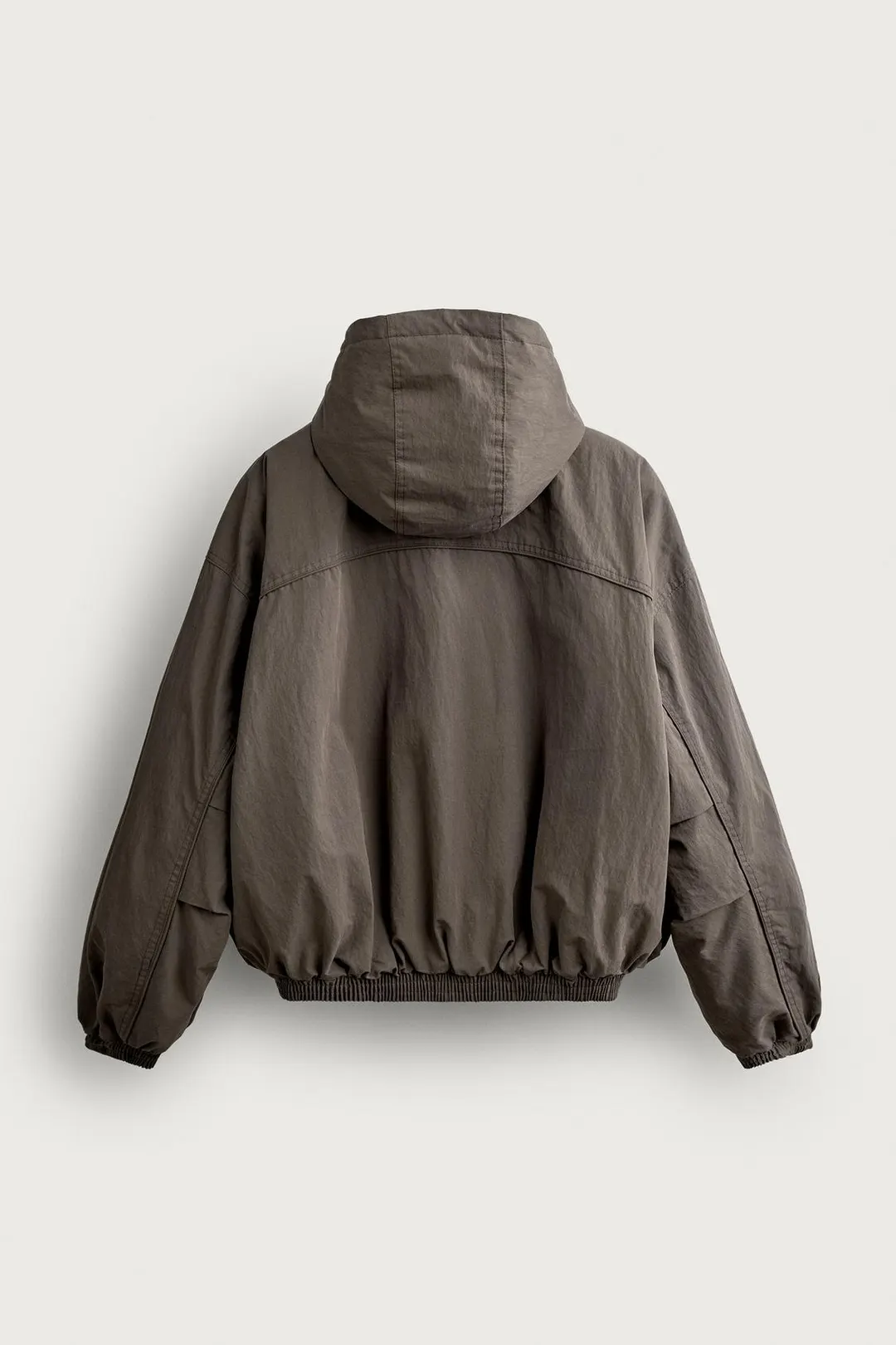 Утепленная куртка свободного кроя из технической ткани, Zara