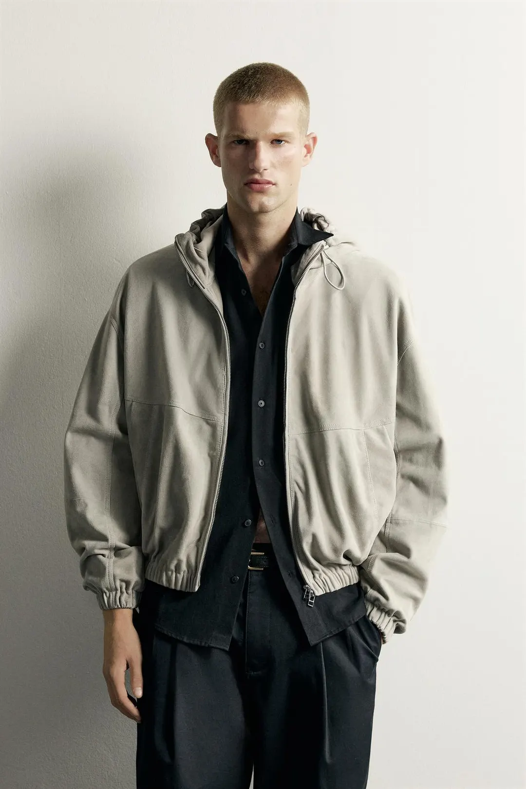Куртка из замши с капюшоном, Zara