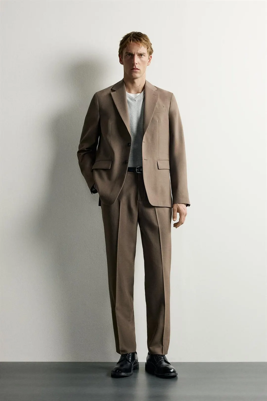 Костюмные брюки стандартного кроя, Zara