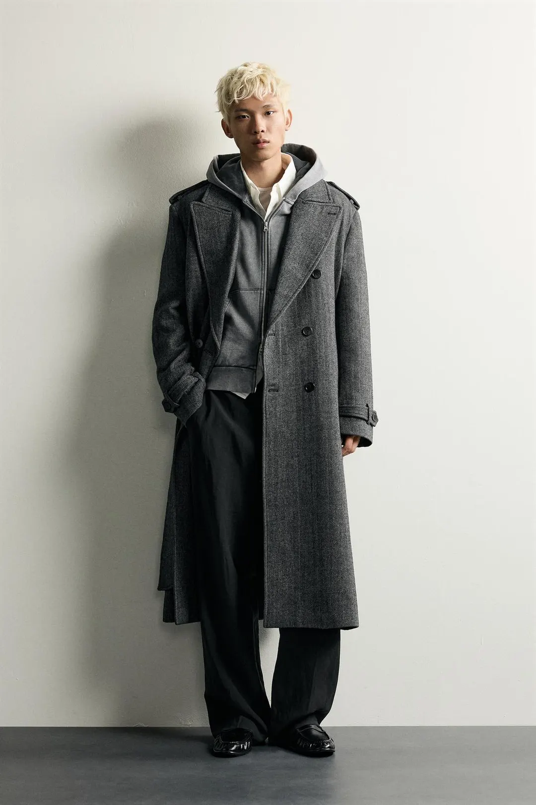 Двубортное пальто из смесовой шерсти с поясом, Zara