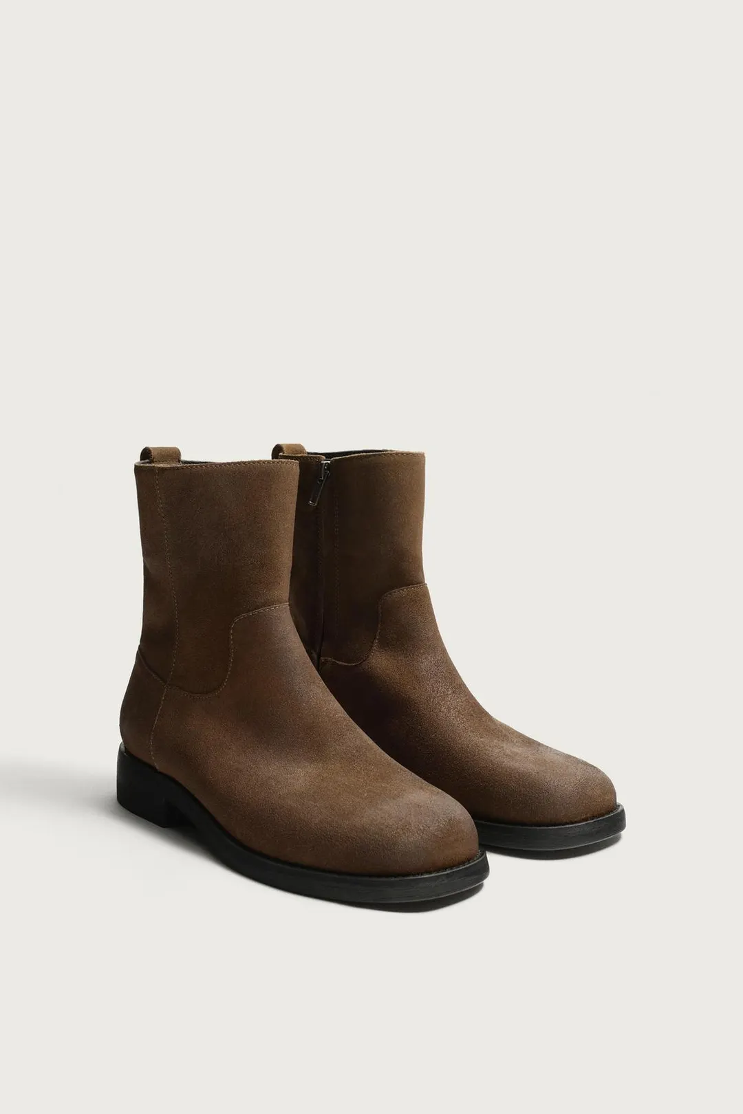 Кожаные сапоги, Zara