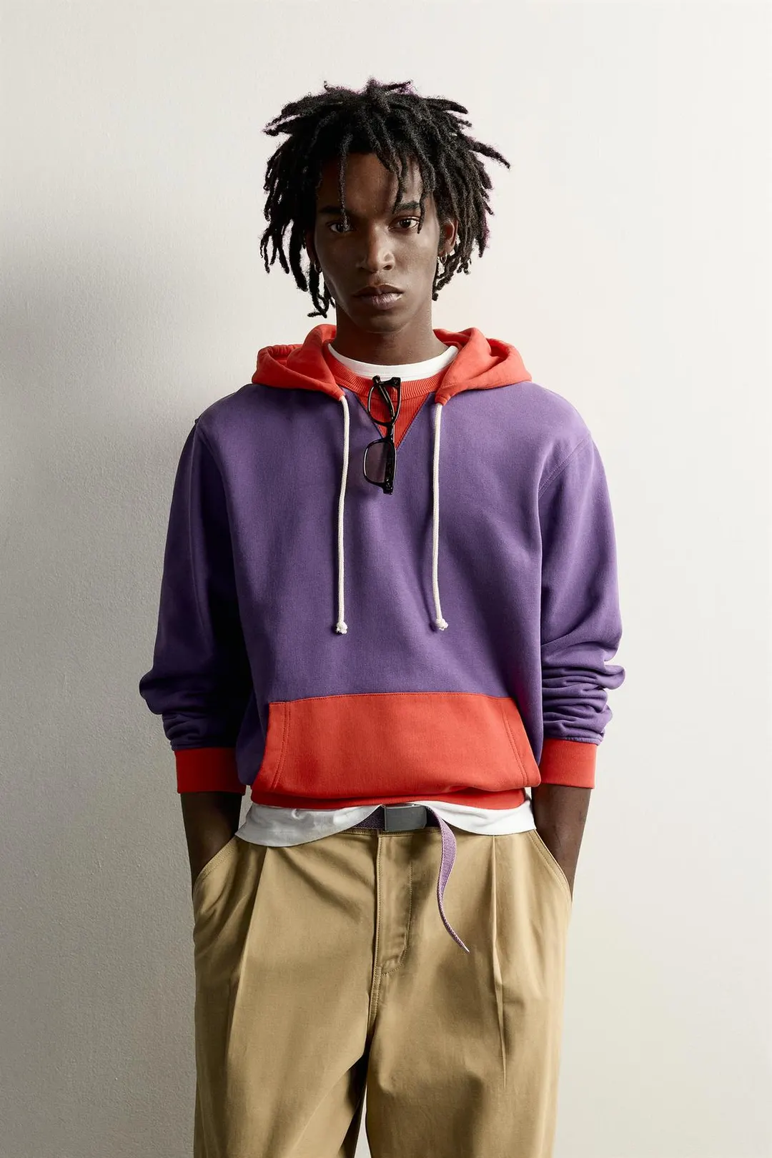 Худи FRUIT OF THE LOOM™ с контрастными деталями, Zara