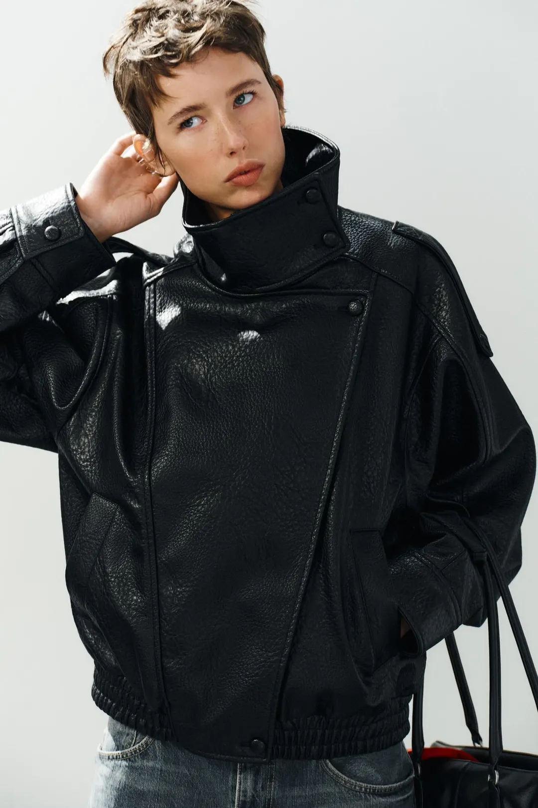 Куртка под кожу, Zara