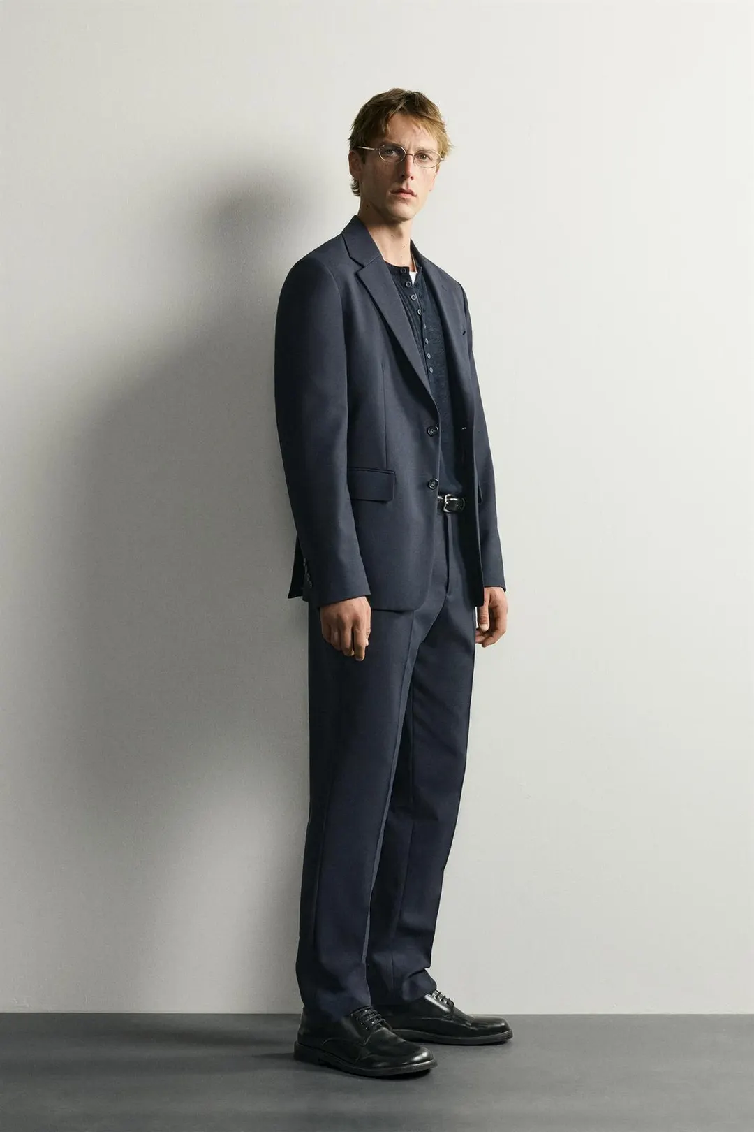 Костюмные брюки стандартного кроя из смесовой шерсти, Zara