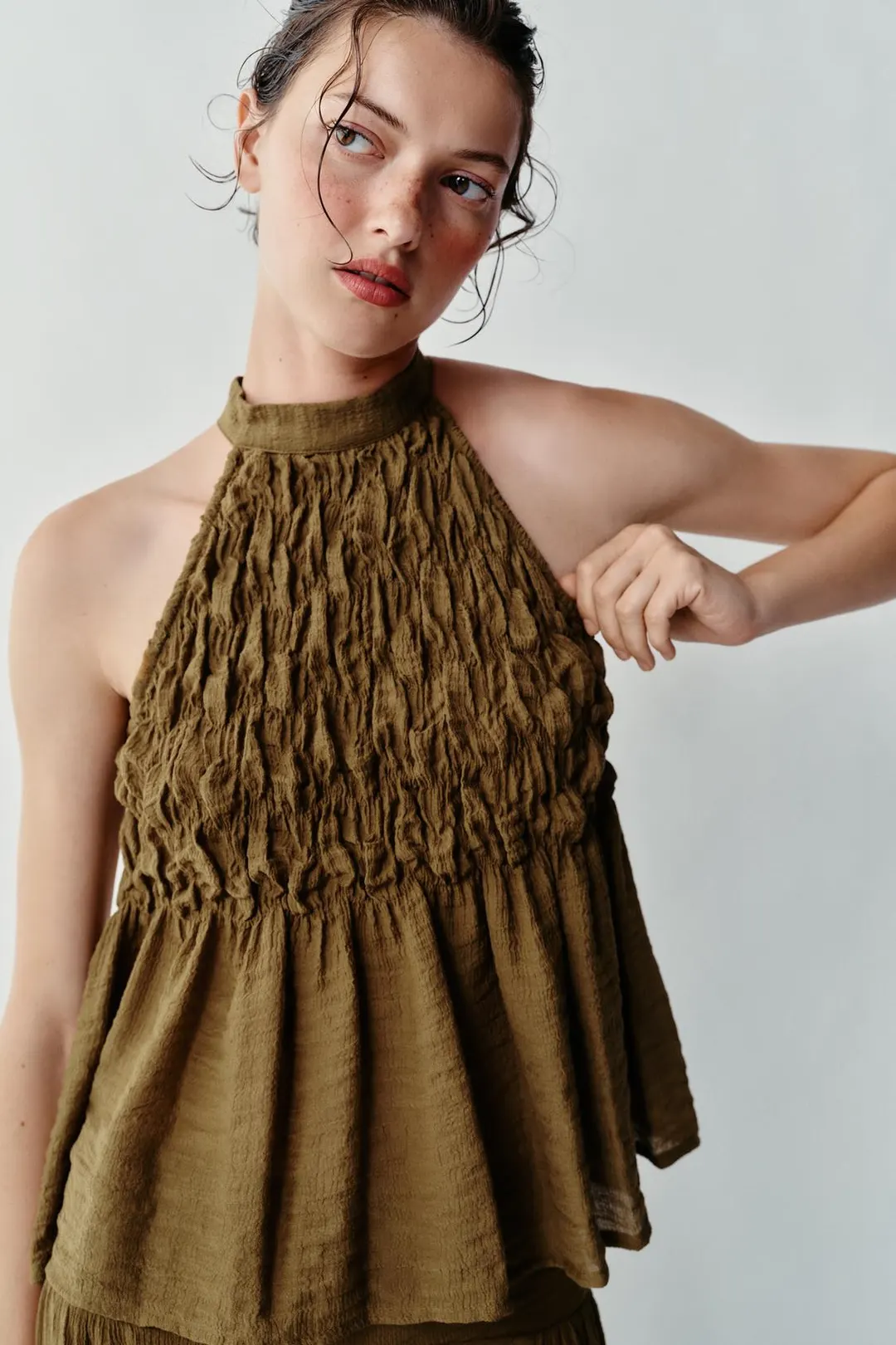 Топ халтер со сборками, Zara