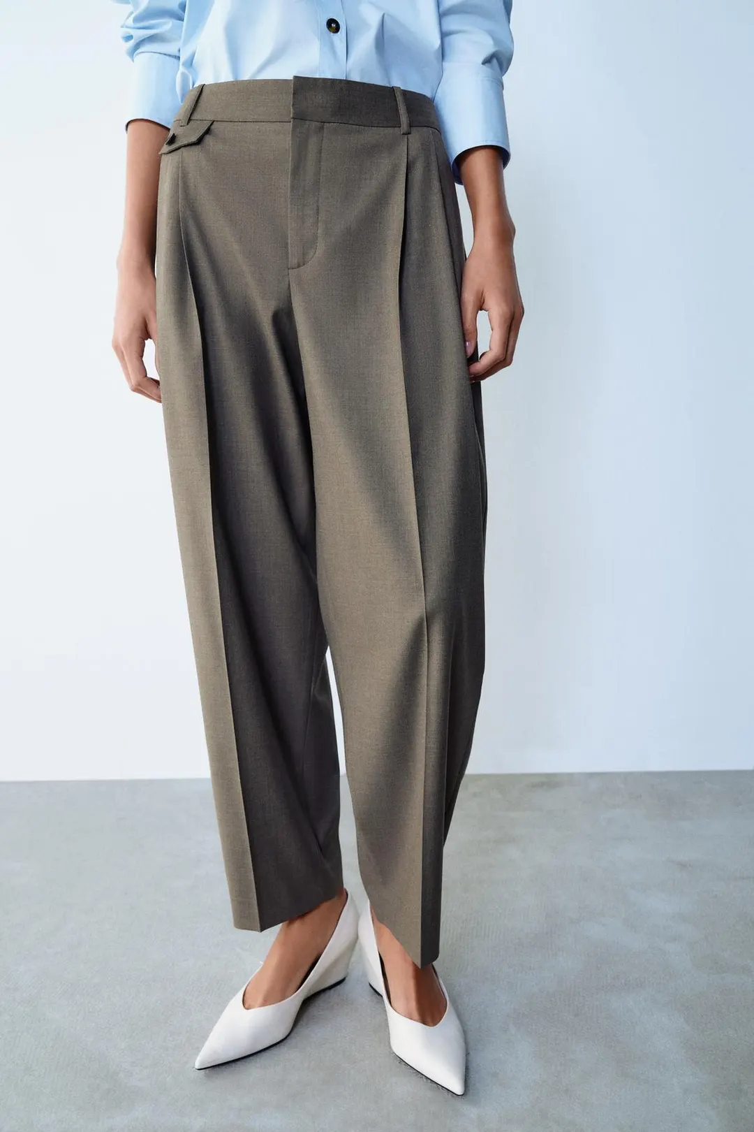Брюки зауженного кроя carrot с вытачками, Zara