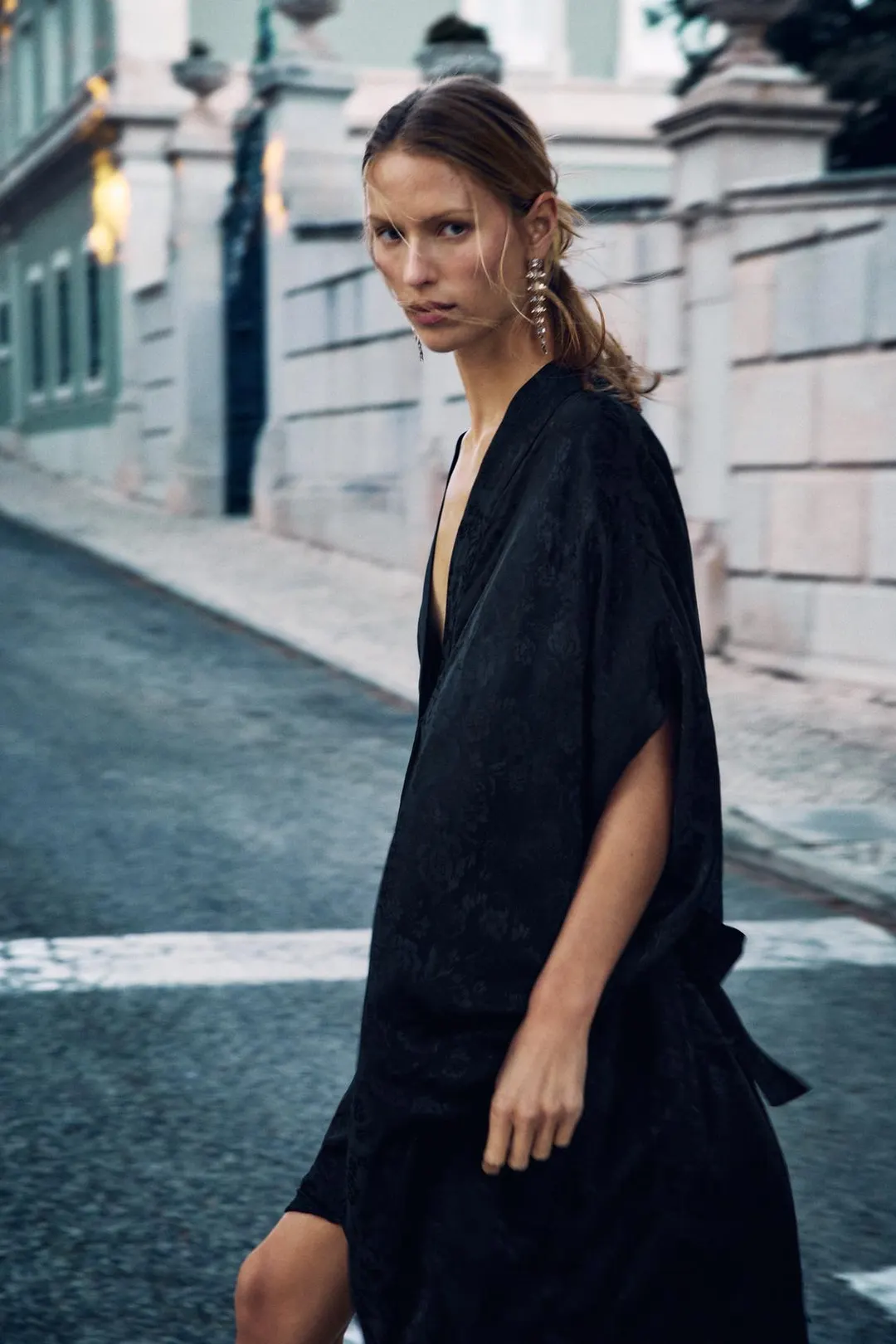 Платье длинное из жаккарда с цветочным узором, Zara