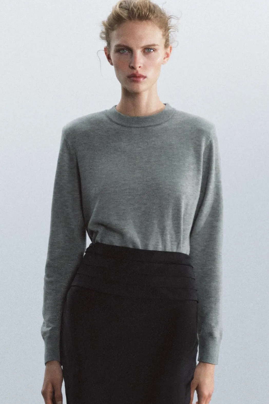 Трикотажный свитер с подплечниками, Zara