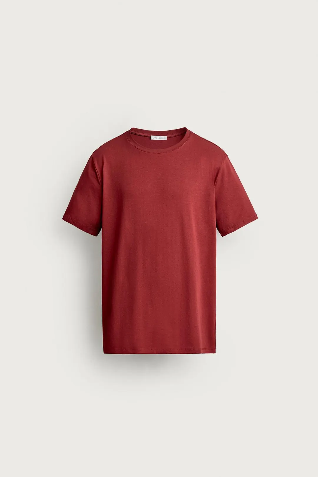 Базовая футболка slim fit /01, Zara
