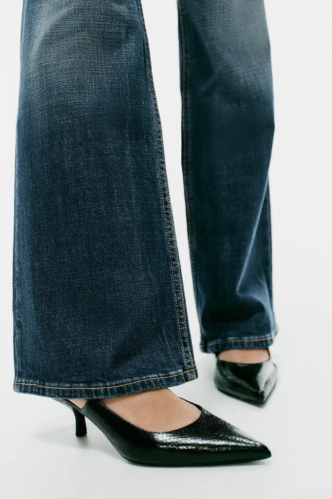 Фактурные туфли с открытой пяткой на каблуке kitten heel, Zara